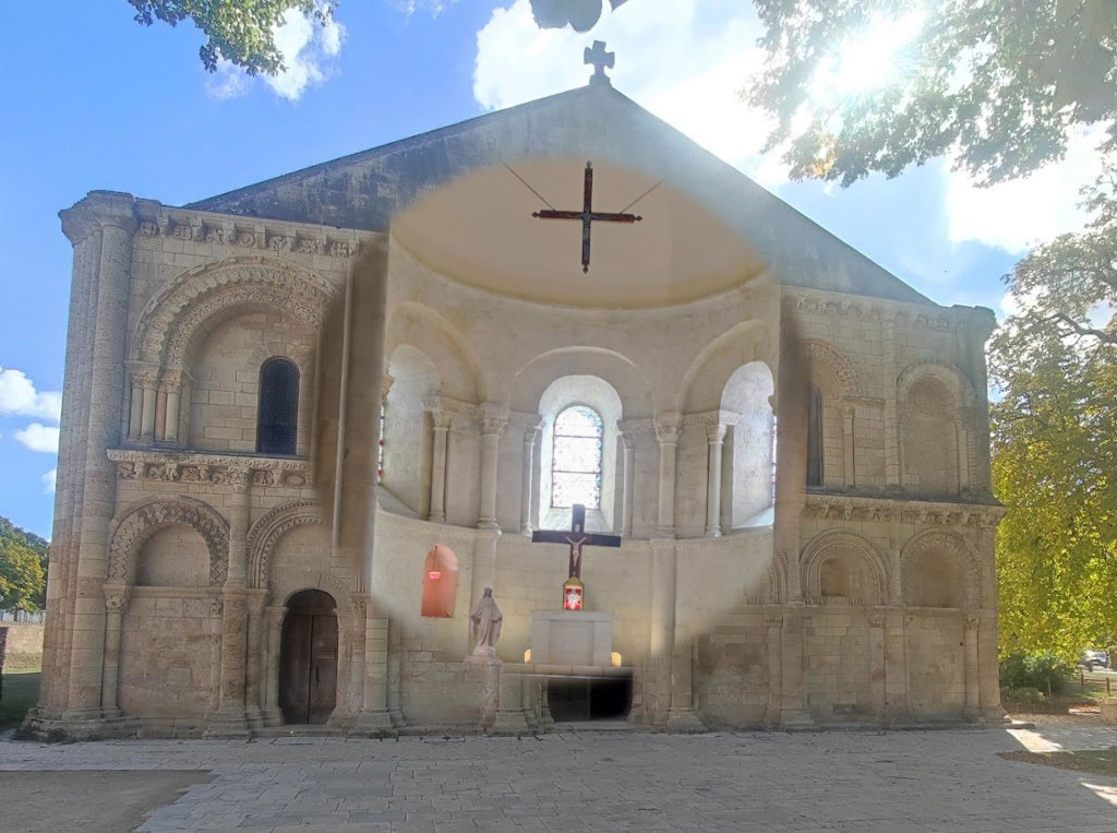 Veillée de prière et d&rsquo;adoration — Église de Surgères